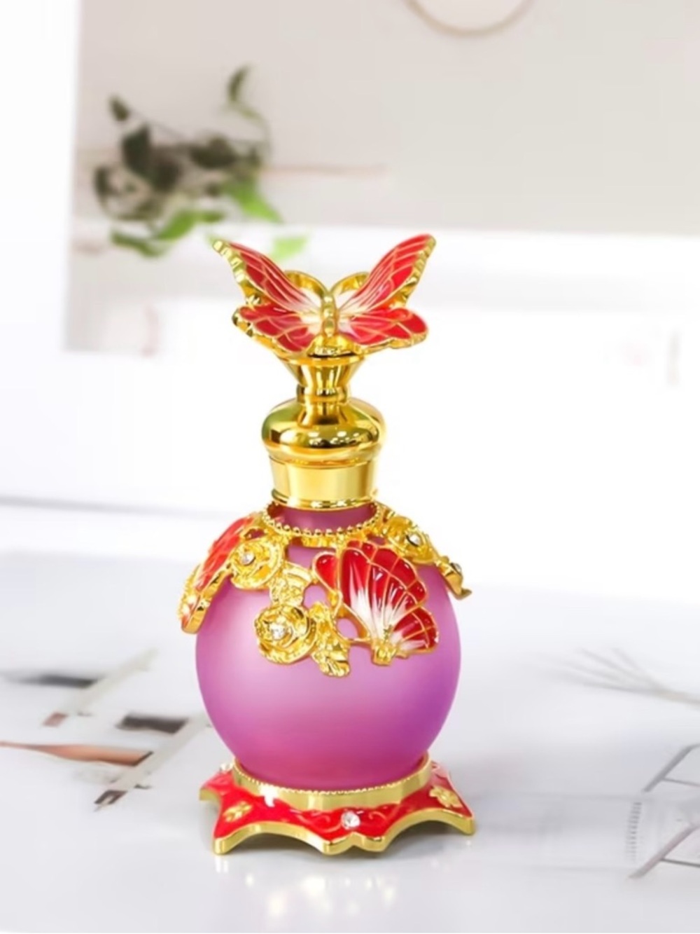 NIB Elegant Pink Butterfly Decorative Glass Miniature Perfume Bottle